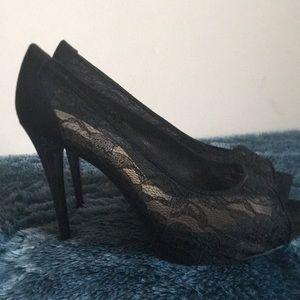 Guess size 12 lace platform open toe heels